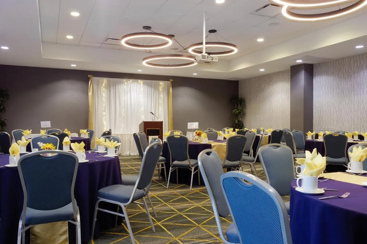 Holiday Inn & Suites Phoenix Airport By Ihg 3*,  USA