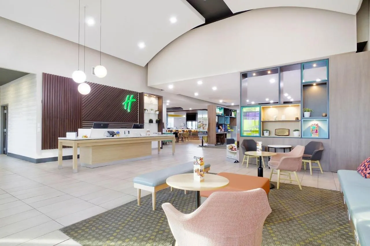 Holiday Inn & Suites Phoenix Airport By Ihg