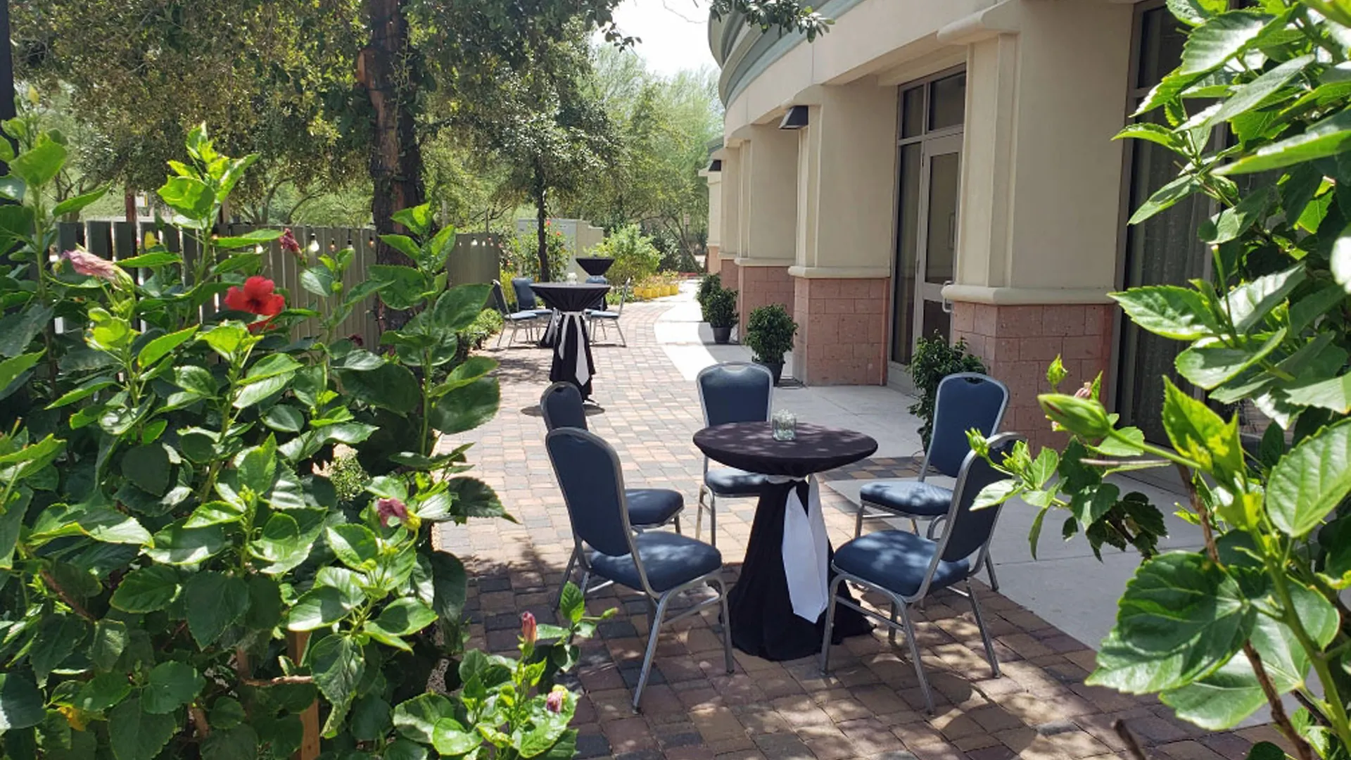 Holiday Inn & Suites Phoenix Airport By Ihg Hotel