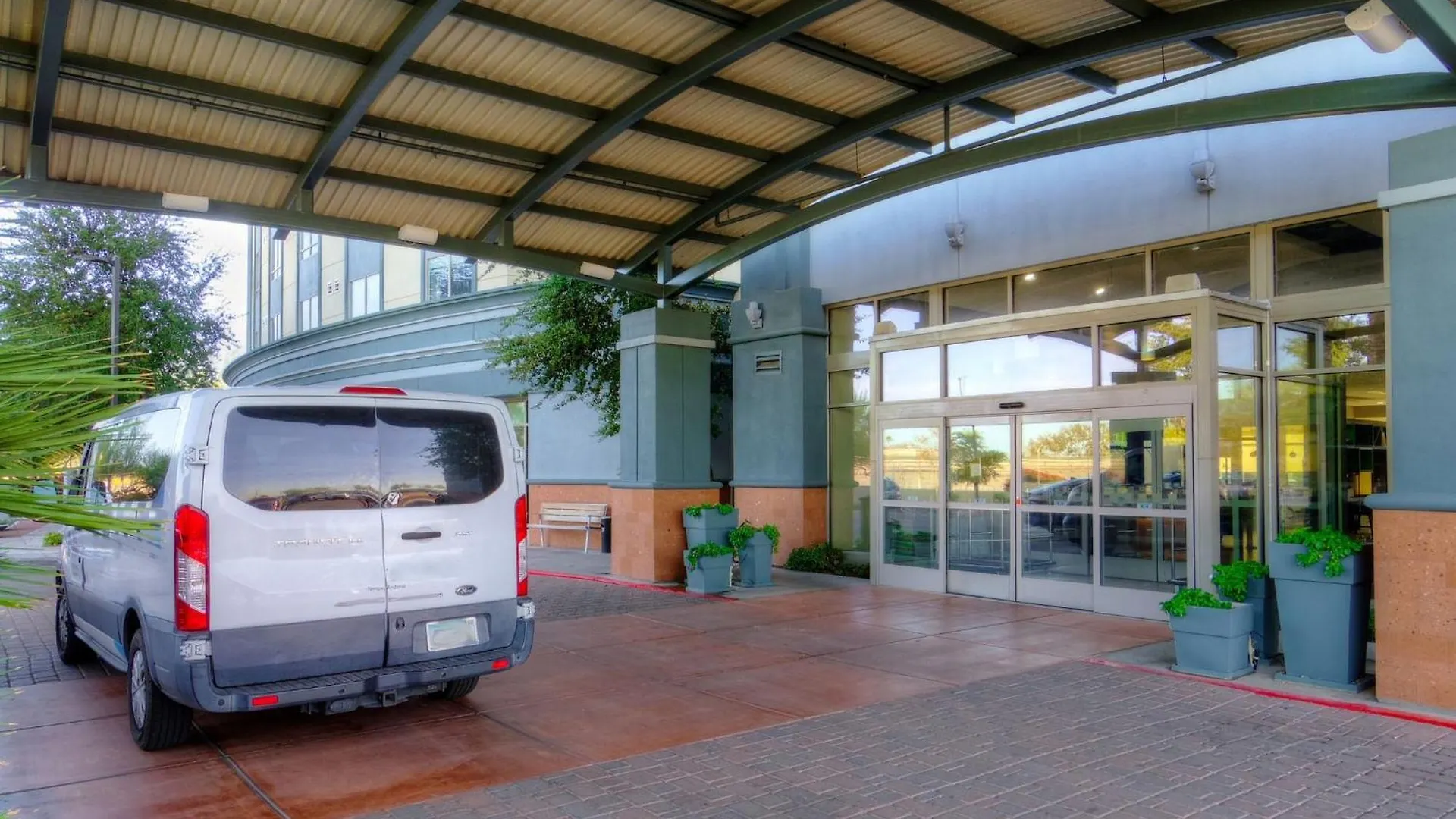 Holiday Inn & Suites Phoenix Airport By Ihg United States