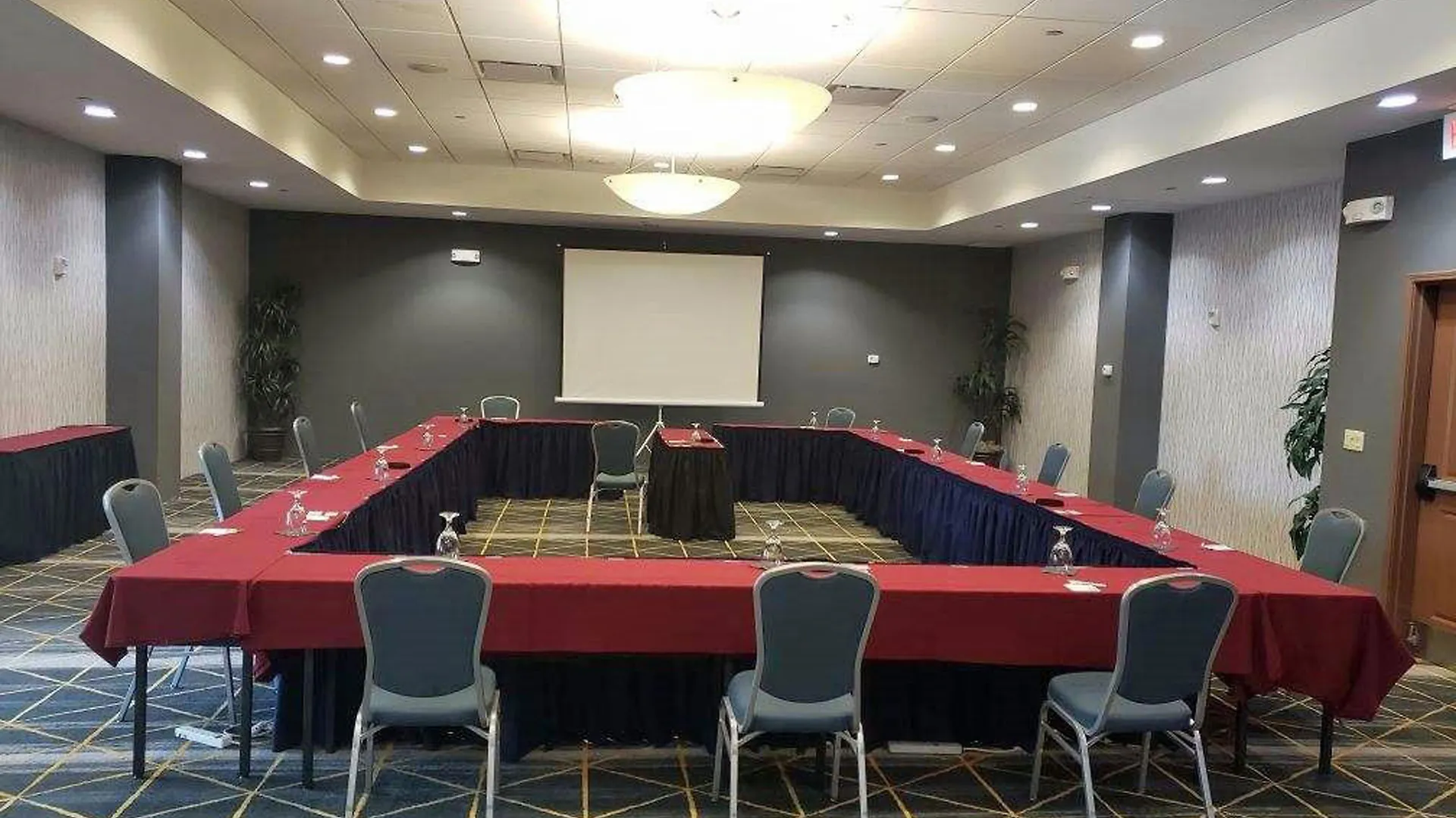 Hotel Holiday Inn & Suites Phoenix Airport By Ihg